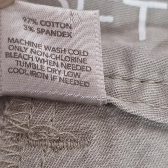 Ann Taylor Loft Women's Petite 8P Original Crop Tan Pants Button Accent - Picture 10 of 13